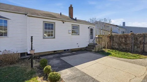$749,999 | 199 North Delaware Avenue, Massapequa, NY 11758