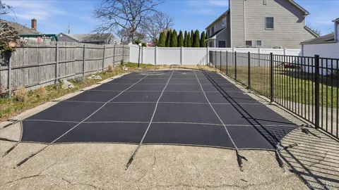 $749,999 | 199 North Delaware Avenue, Massapequa, NY 11758