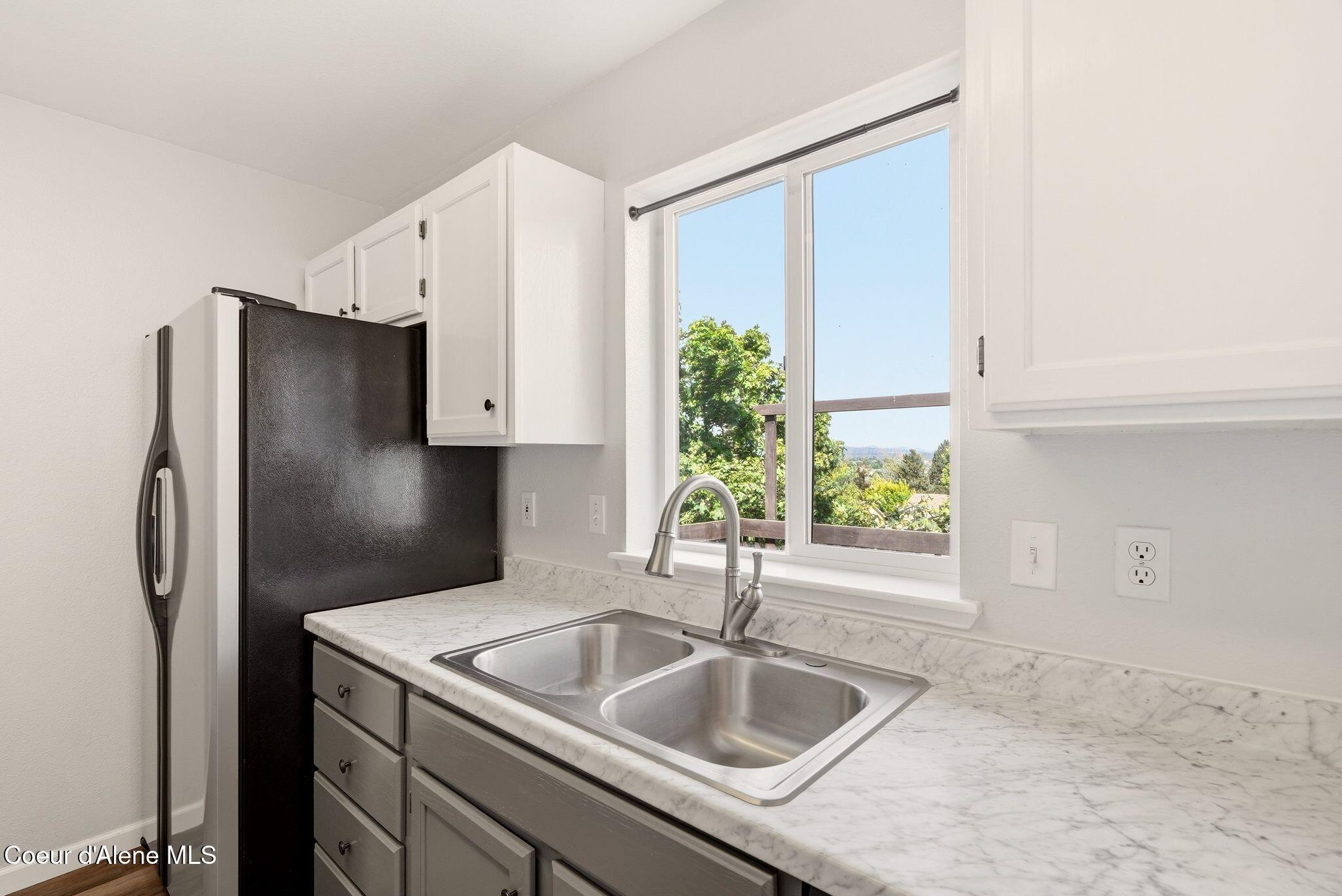 2795 North Rawhide Ridge Road Post Falls, ID 83854 - Photo 14 of 43 Kitchen