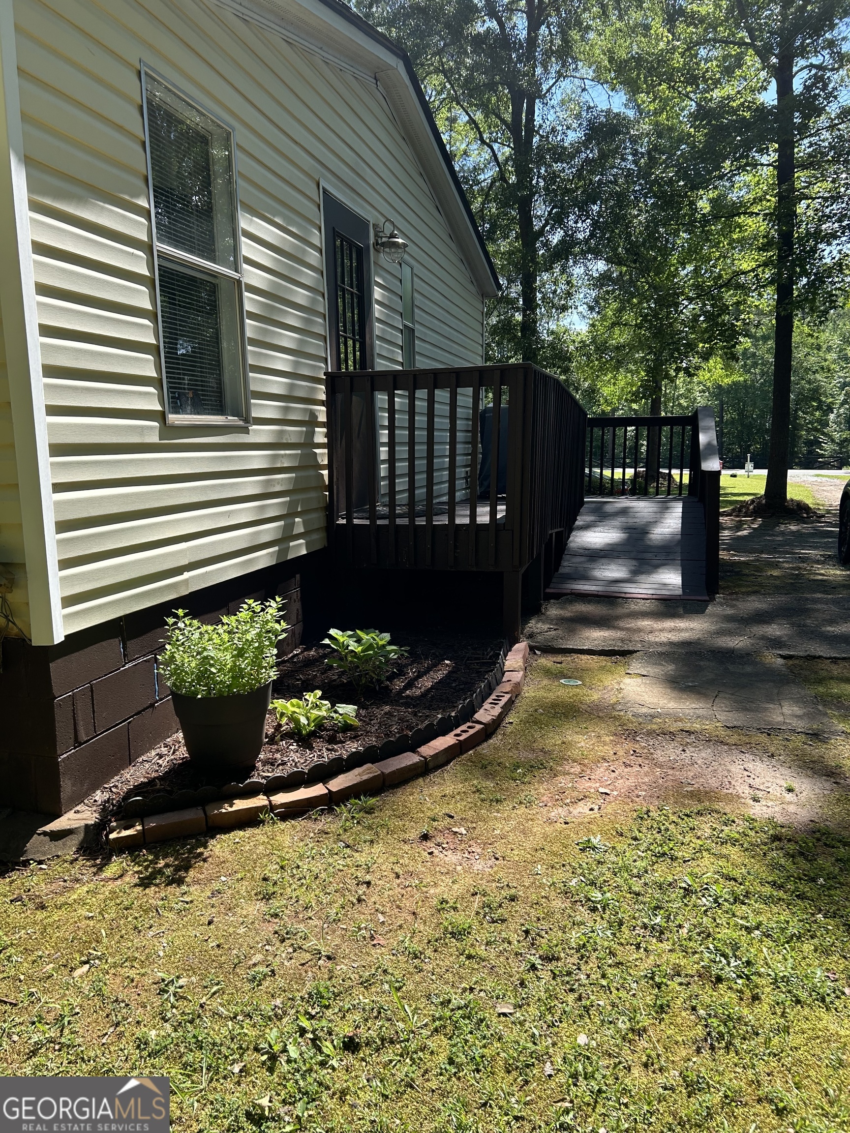 1424 Al Roberts Road Senoia, GA 30276 - Photo 17 of 23