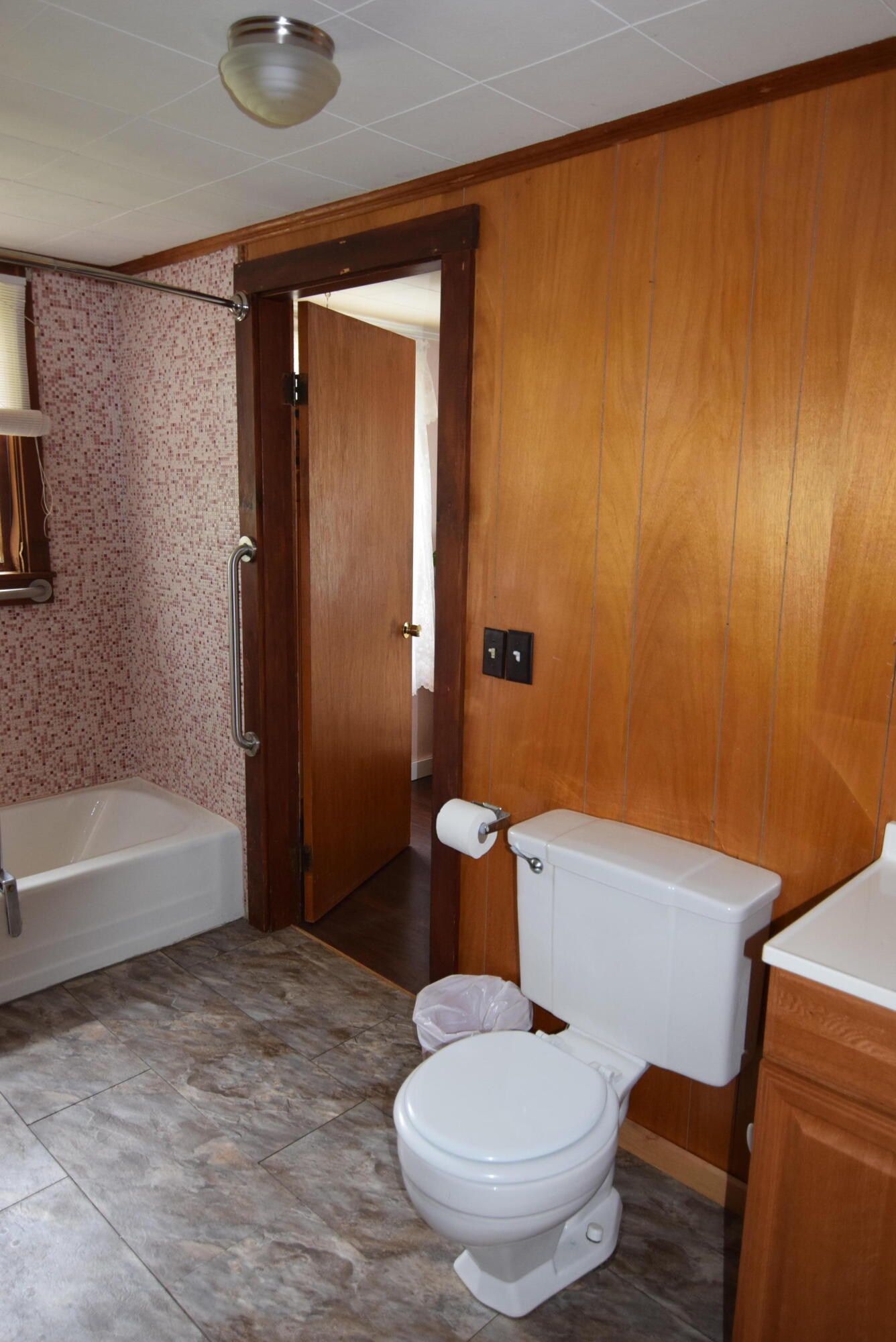 1957 Federal Road Livermore, ME 04253 - Photo 24 of 25 24-full bath