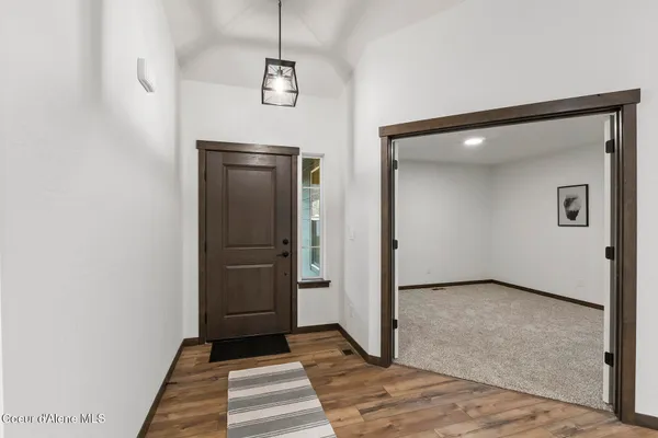 $534,900 | 936 East Valley Street South, Oldtown, ID 83822