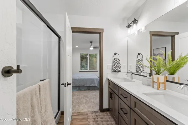 $534,900 | 936 East Valley Street South, Oldtown, ID 83822