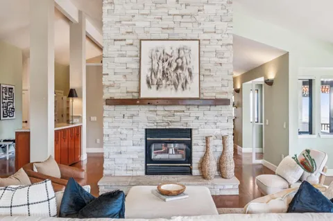 $2,540,000 | 26245 Rinconada Drive, Carmel Valley, CA 93924