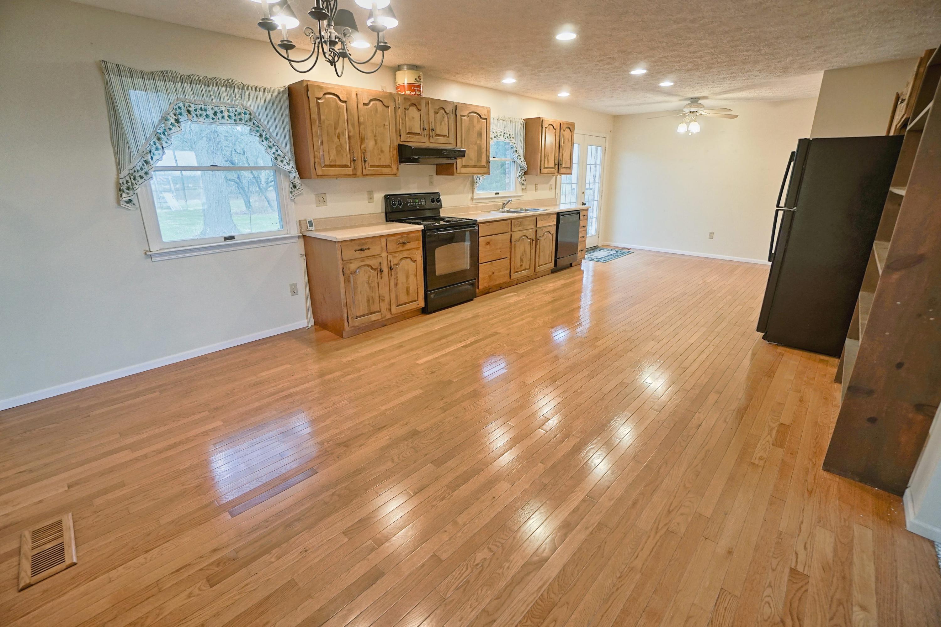 10582 Marquart Road New Carlisle, OH 45344 - Photo 6 of 54