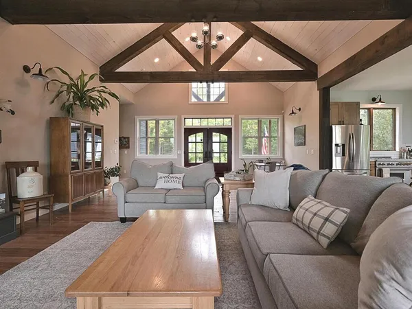 $1,100,000 | 35221 County Road 238, Deer River, MN 56636