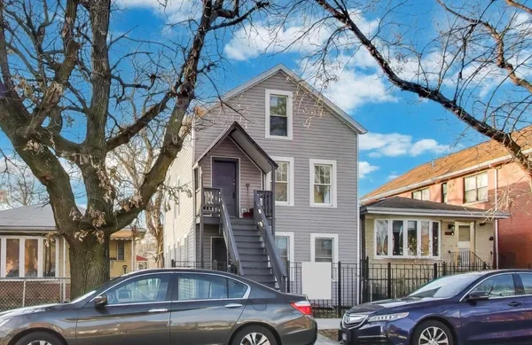 $1,800 | 3248 South Paulina Street, Unit 1, Chicago, IL 60608