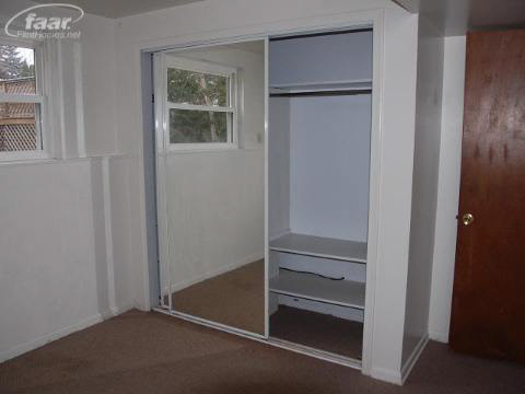 6334 Calkins Road Flint, MI 48532 - Photo 15 of 21 20166501-14.JPG