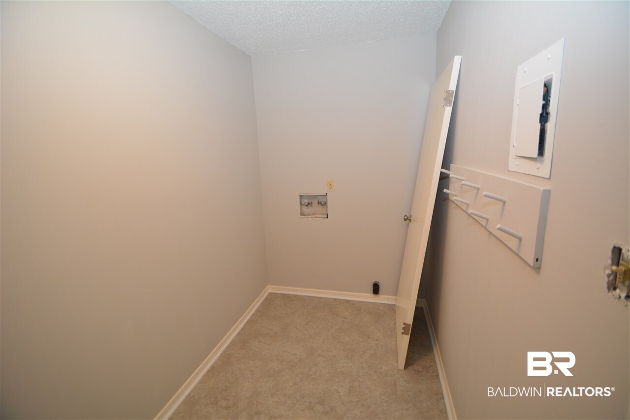 2704 Longleaf Drive Mobile, AL 36693 - Photo 14 of 28