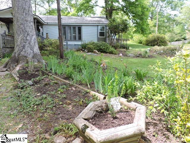 205 Pink Dill Mill Road Greer, SC 29651 - Photo 3 of 15 Gallery Image 3
