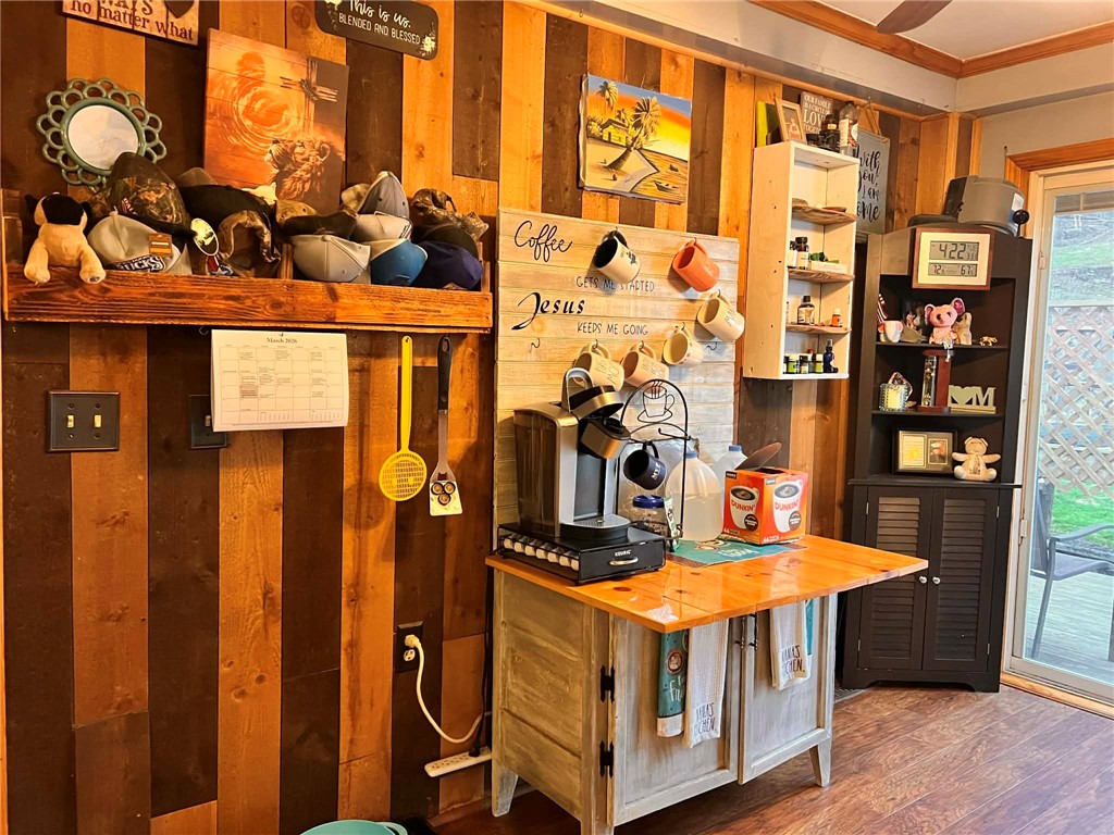 4432 County Route 1 Campbell, NY 14821 - Photo 20 of 31 Coffee bar in dining room area