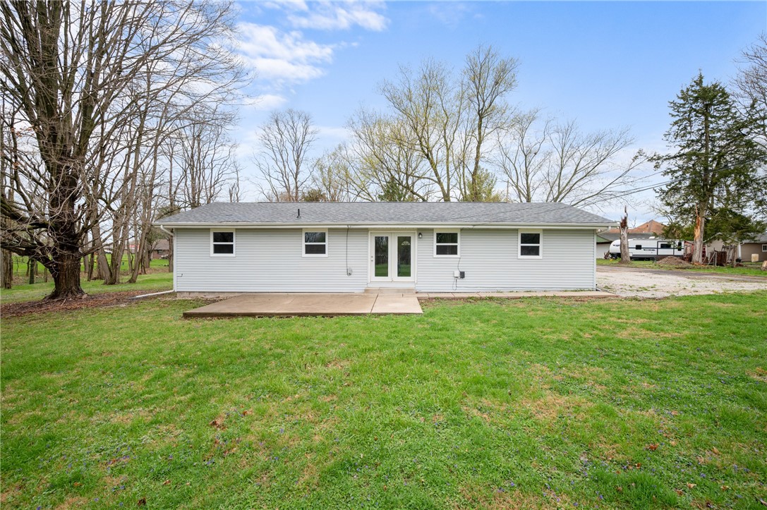 607 South Walnut Street Georgetown, IL 61846 - Photo 1 of 29