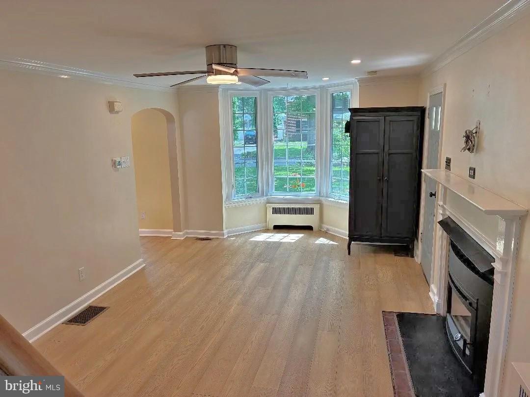 418 East Country Club Lane Wallingford, PA 19086 - Photo 12 of 59 Bright and airy living space awaits.