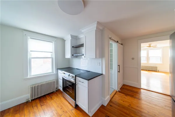 $1,900 | 21 Division Street, Unit 5, East Greenwich, RI 02818