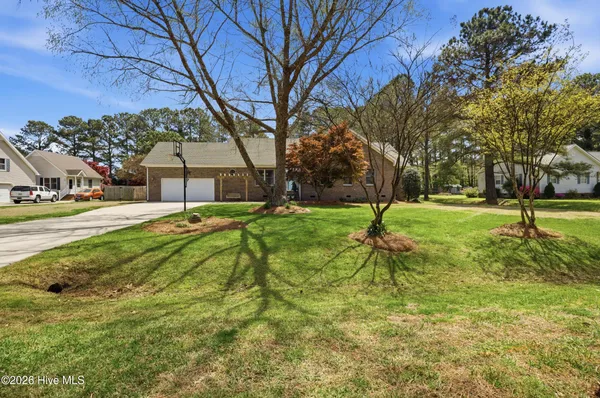 $584,900 | 147 North Point Boulevard, Moyock, NC 27958