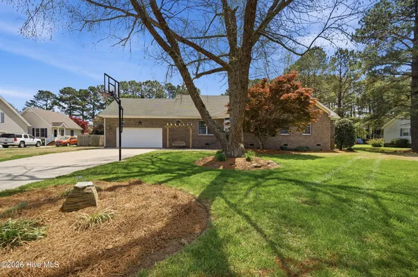 $584,900 | 147 North Point Boulevard, Moyock, NC 27958