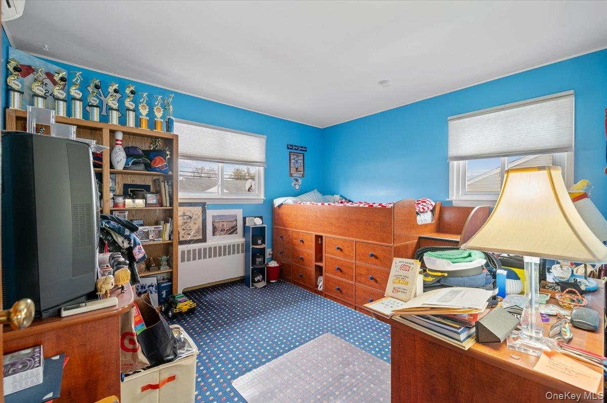 152 Haypath Road Old Bethpage, NY 11804 - Photo 18 of 31