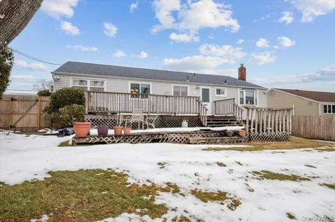 $749,000 | 152 Haypath Road, Old Bethpage, NY 11804