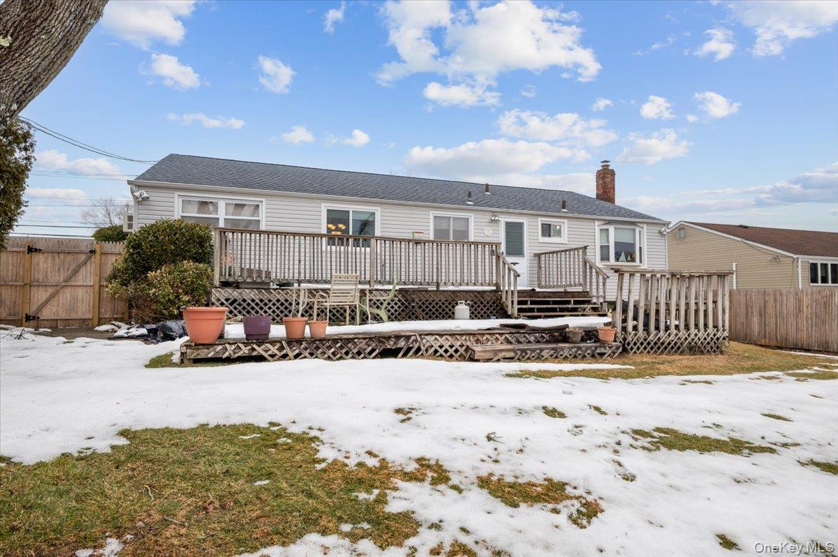 152 Haypath Road Old Bethpage, NY 11804 - Photo 24 of 31