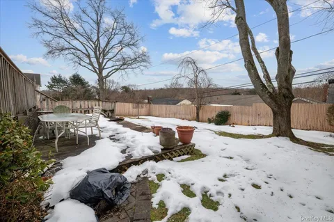 $749,000 | 152 Haypath Road, Old Bethpage, NY 11804