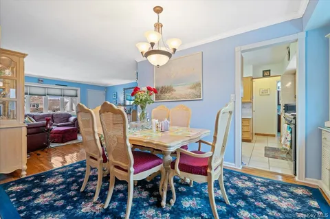 $749,000 | 152 Haypath Road, Old Bethpage, NY 11804