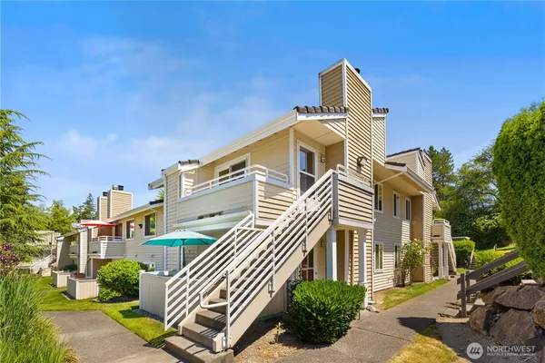 $265,000 | 21303 52nd Avenue West, Unit C220, Mountlake Terrace, WA 98043