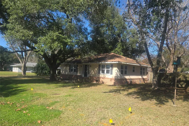 $130,000 | 515 Breezy Lane, Wharton, TX 77488