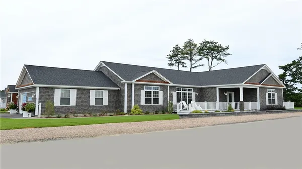 $1,110,166 | 639 South Shore Village Boulevard, Unit E30B, South Kingstown, RI 02879