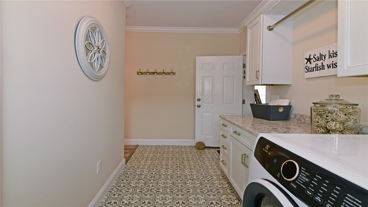 639 South Shore Village Boulevard, Unit E30B South Kingstown, RI 02879 - Photo 36 of 48
