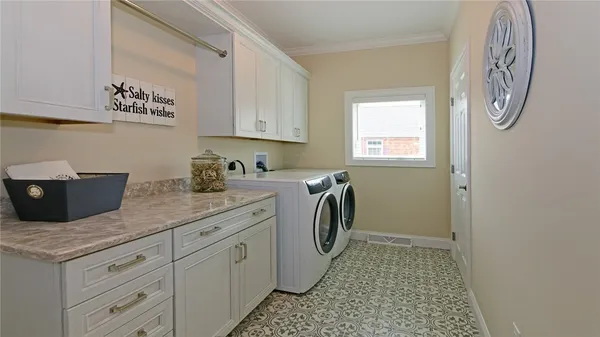 $1,110,166 | 639 South Shore Village Boulevard, Unit E30B, South Kingstown, RI 02879