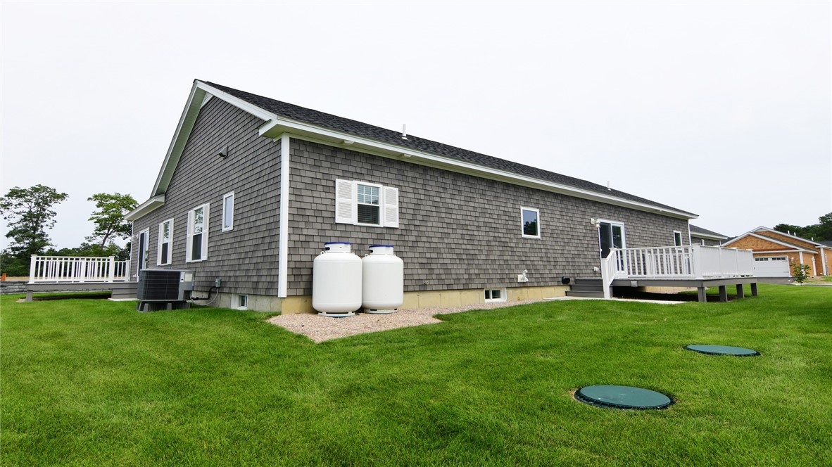 639 South Shore Village Boulevard, Unit E30B South Kingstown, RI 02879 - Photo 10 of 48