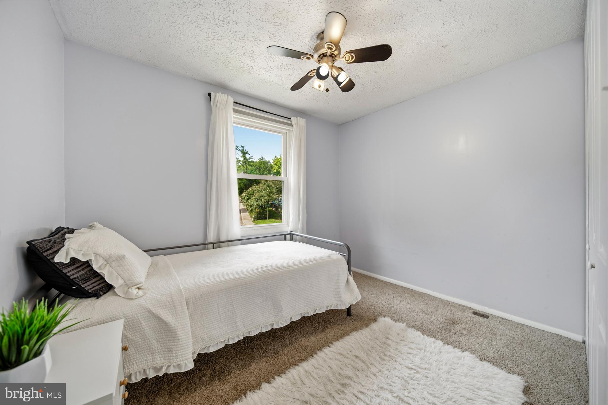 10508 Apple Ridge Road Gaithersburg, MD 20886 - Photo 13 of 28 Gallery Image 13
