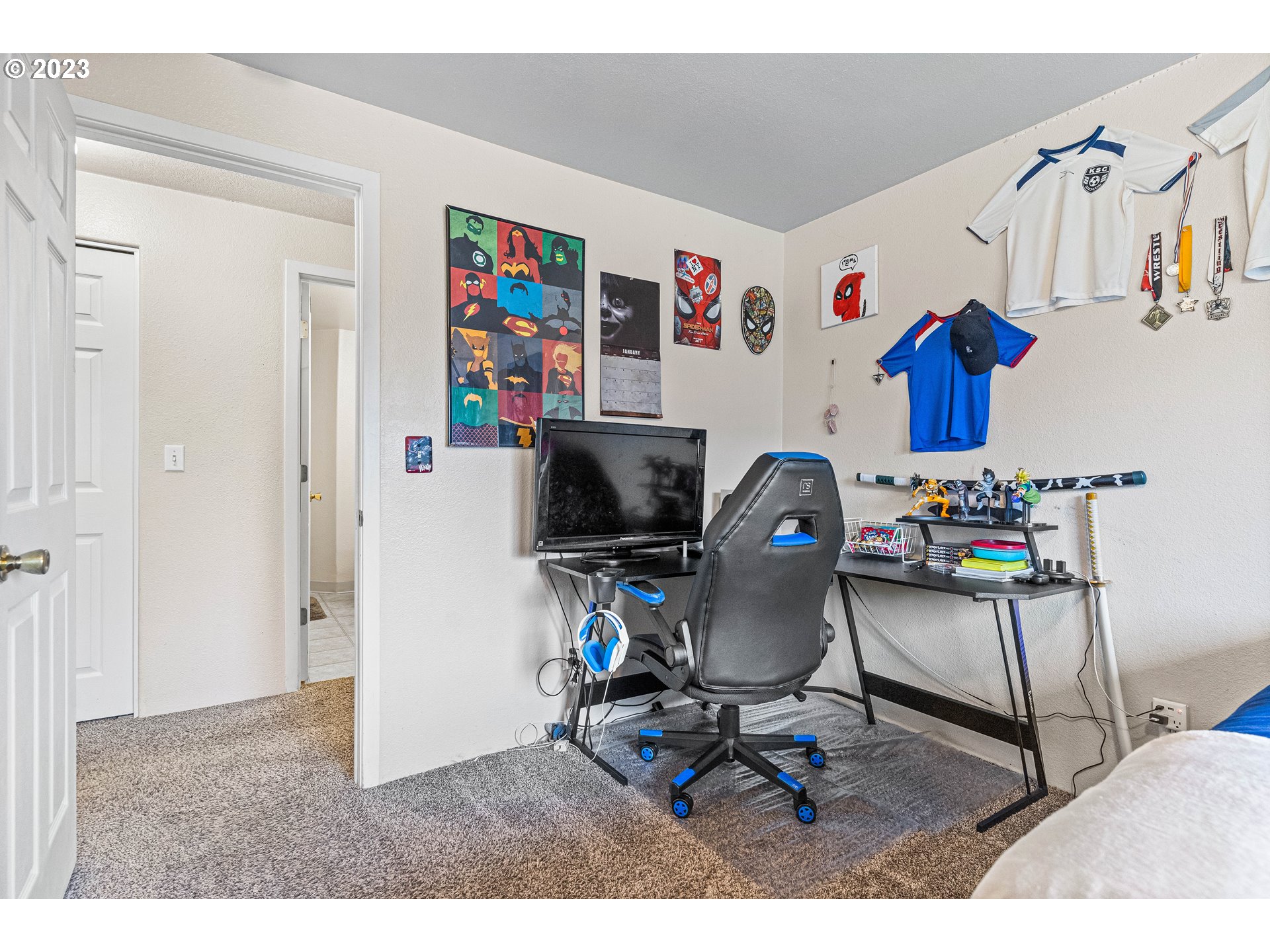 1484 Wiltsey Road Southeast Salem, OR 97306 - Photo 11 of 31 a view of a workspace