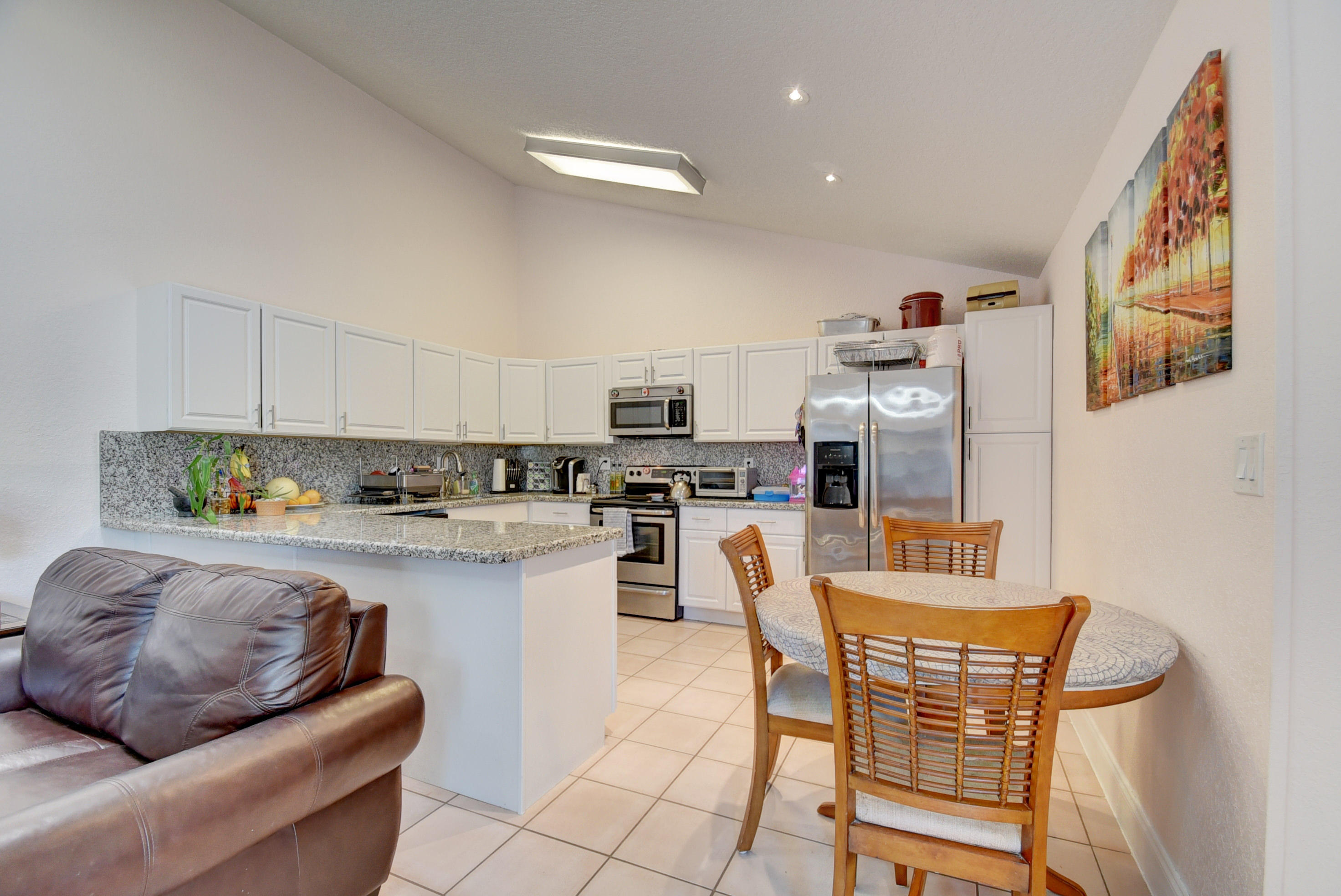 9842 Boca Gardens Trail, Unit B Boca Raton, FL 33496 - Photo 6 of 27 Eat-in Kitchen