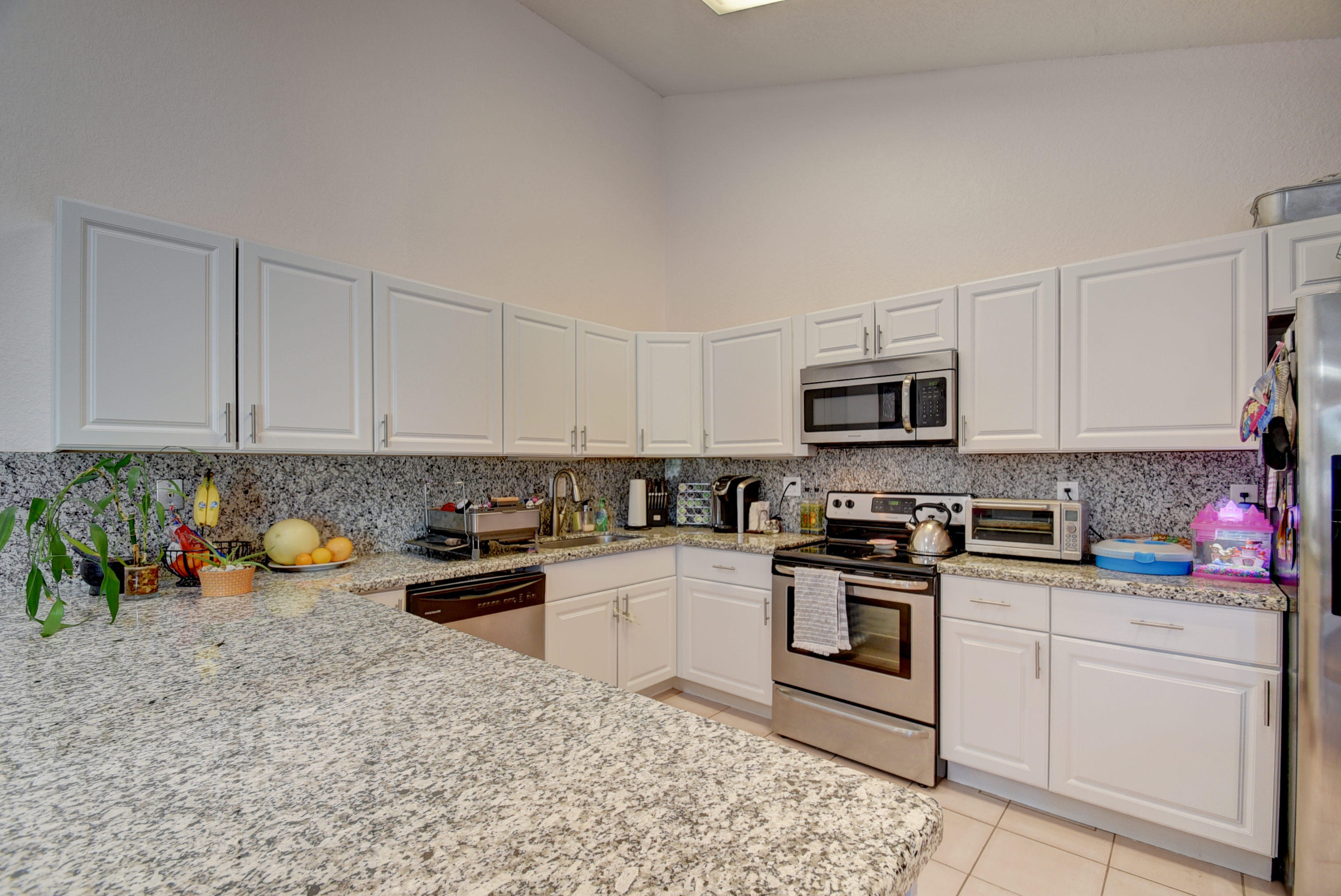 9842 Boca Gardens Trail, Unit B Boca Raton, FL 33496 - Photo 7 of 27 Kitchen