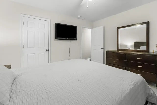 $850,000 | 1121 Yorktown Court, Mount Pleasant, SC 29464