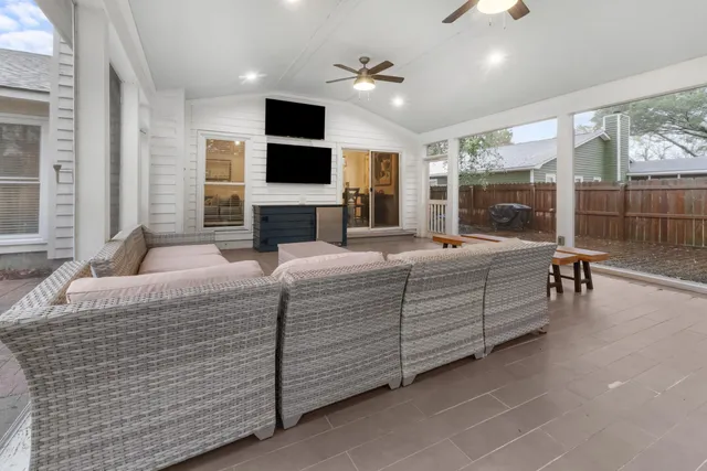 $850,000 | 1121 Yorktown Court, Mount Pleasant, SC 29464