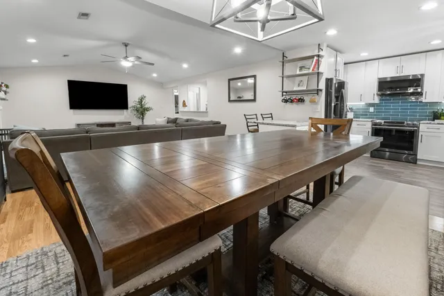 $850,000 | 1121 Yorktown Court, Mount Pleasant, SC 29464