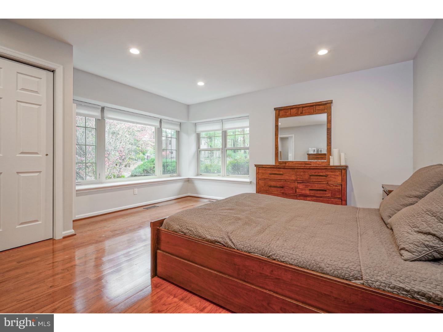 4 Wyndham Road Voorhees, NJ 08043 - Photo 15 of 25 Gallery Image 15