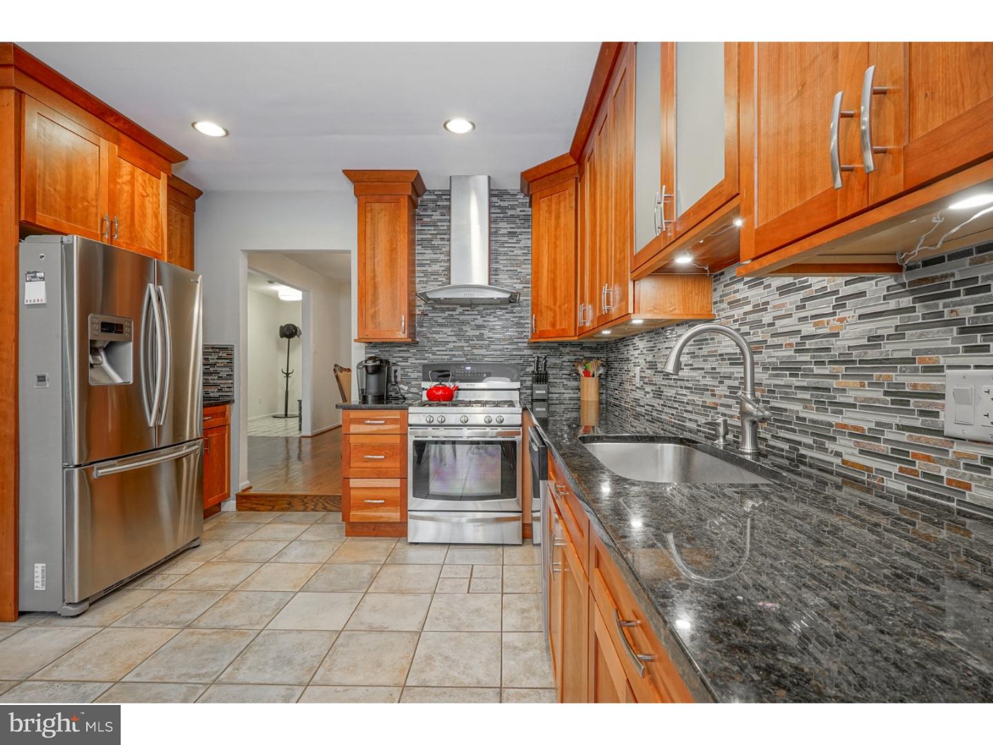 4 Wyndham Road Voorhees, NJ 08043 - Photo 8 of 25 Gallery Image 8