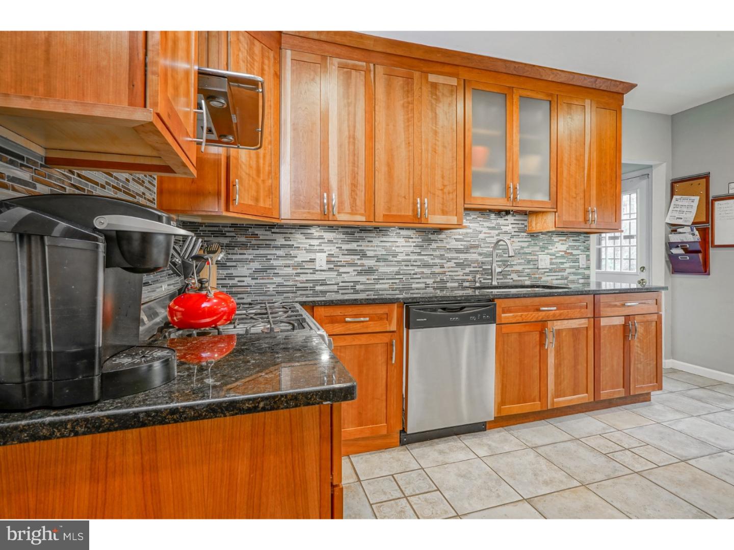 4 Wyndham Road Voorhees, NJ 08043 - Photo 9 of 25 Gallery Image 9