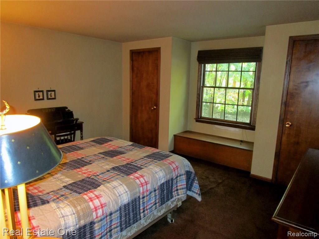 19209 Meridian Road Grosse Ile, MI 48138 - Photo 21 of 38 IMG_0554.jpg