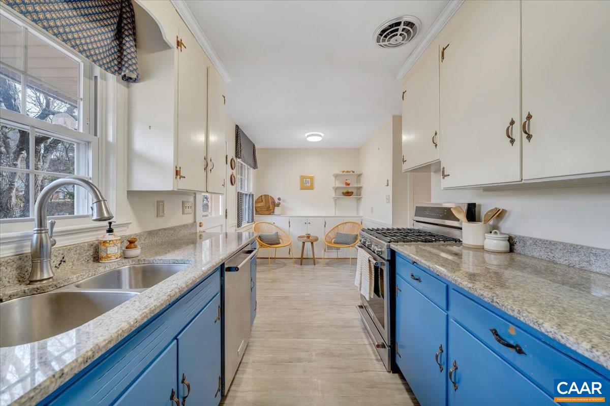 3558 Hartland Road Southwest Roanoke, VA 24015 - Photo 25 of 73