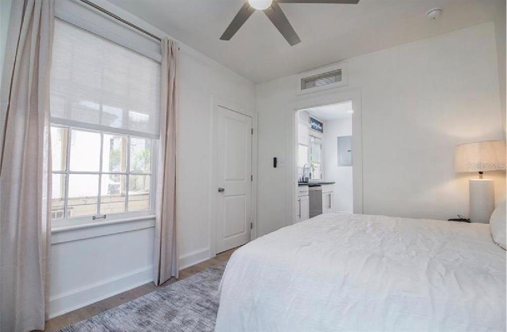 919 Southwest 6th Avenue Gainesville, FL 32601 - Photo 17 of 26