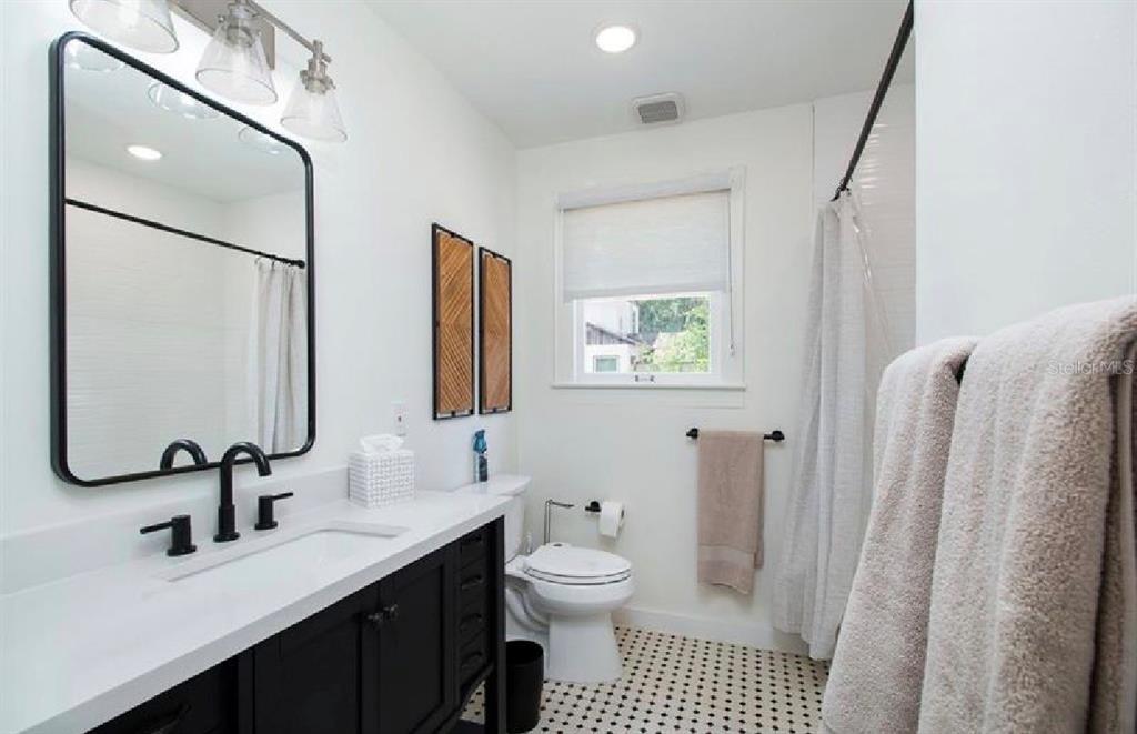 919 Southwest 6th Avenue Gainesville, FL 32601 - Photo 18 of 26