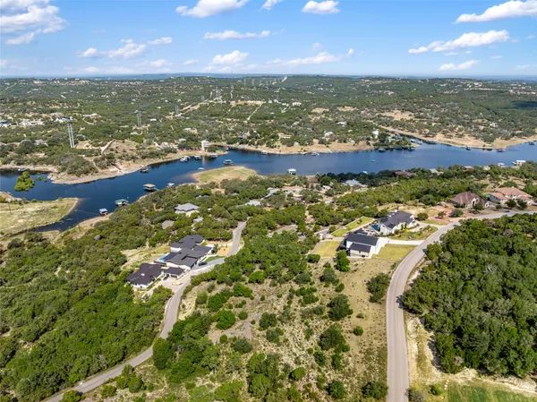 $449,950 | 2804 Lakehurst Road, Spicewood, TX 78669