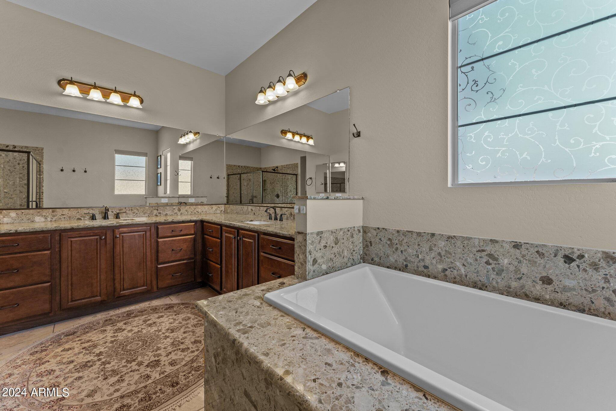3701 Gold Ridge Road Wickenburg, AZ 85390 - Photo 17 of 55 Primary Bath