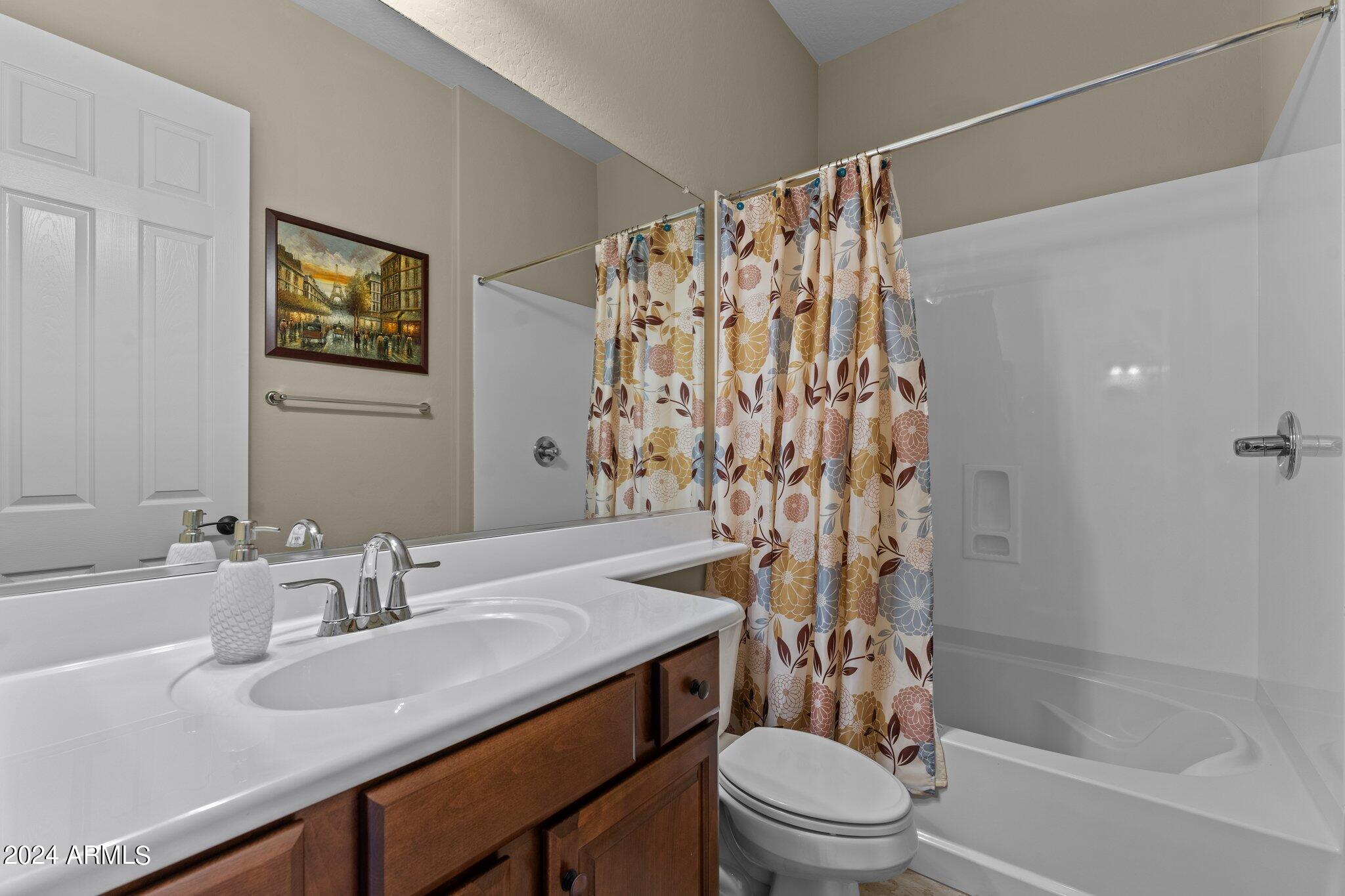3701 Gold Ridge Road Wickenburg, AZ 85390 - Photo 22 of 55 guest bath