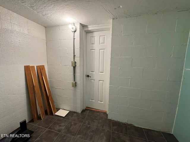 $475,000 | 598 Ted Brooks Road, Jamestown, TN 38556