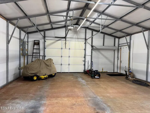 $475,000 | 598 Ted Brooks Road, Jamestown, TN 38556